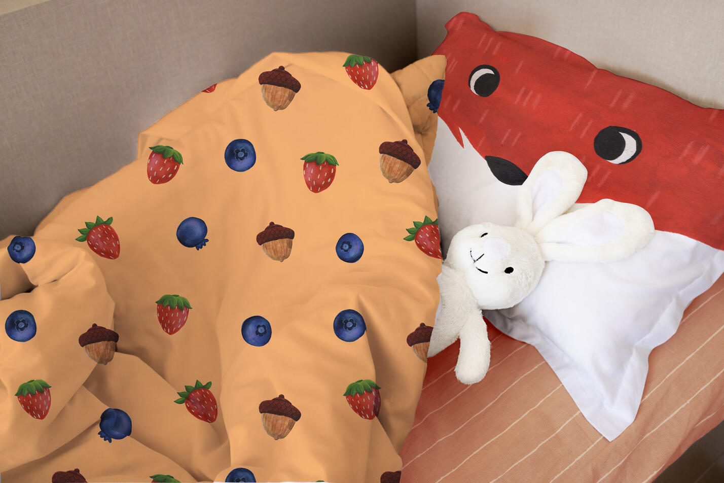 Red Fox Sheet Set Mockup (Gouache, Digital)